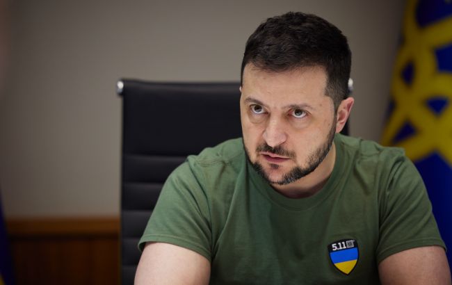 Украина готова к неотложным переговорам по эвакуации людей из "Азовстали", - Зеленский
