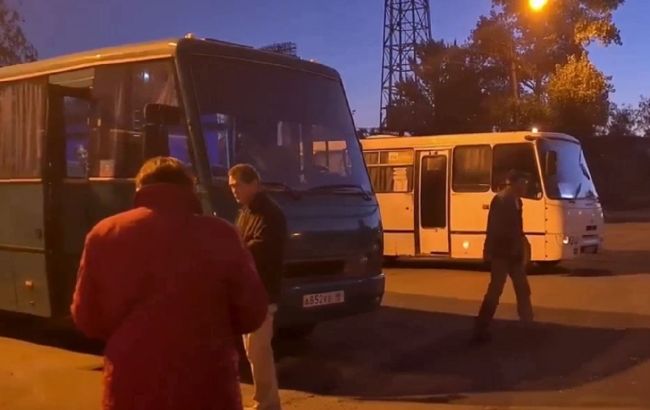Выборы в Госдуму РФ: украинцев вывозят автобусами из Донбасса для участия в голосовании