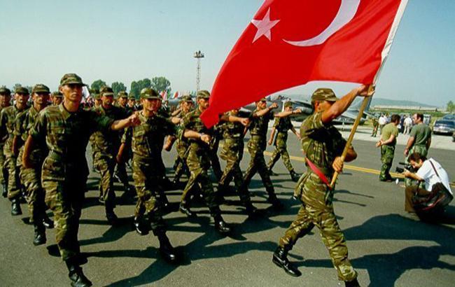 В Турции задержали почти 200 военных, подозреваемых в военном перевороте в 2016