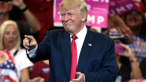 Лидер республиканцев в Сенате проголосует за оправдание Трампа