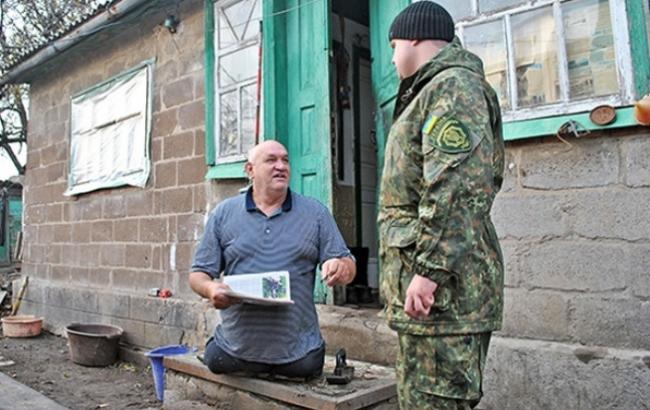 Під Донецьком безногий волонтер, допомагає української армії, просить про допомогу
