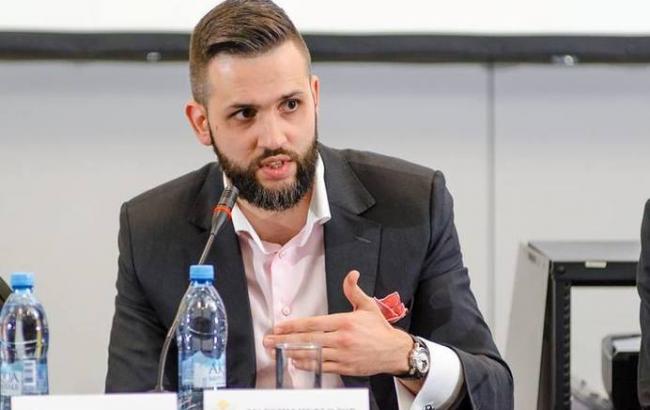 Нефьодов допускає можливість залишитись в уряді