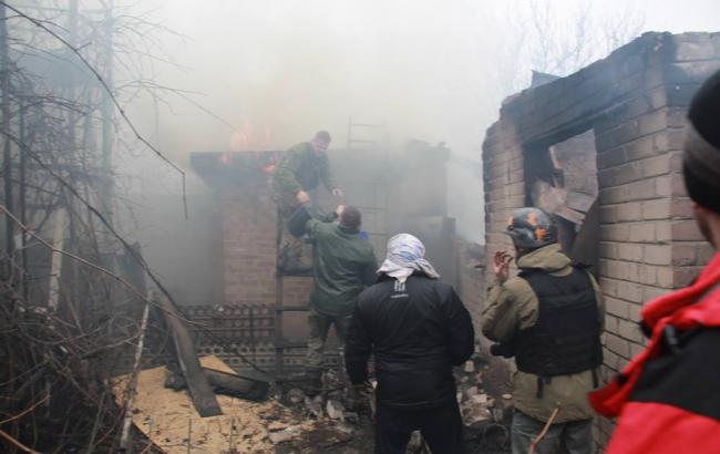 Ситуация в Авдеевке: штаб АТО опубликовал фото последствий ночного обстрела