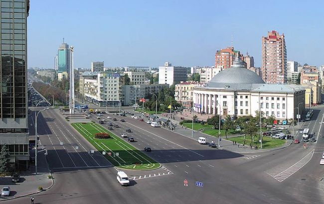 В Киеве на площади Победы ночью будет частично ограничено движение