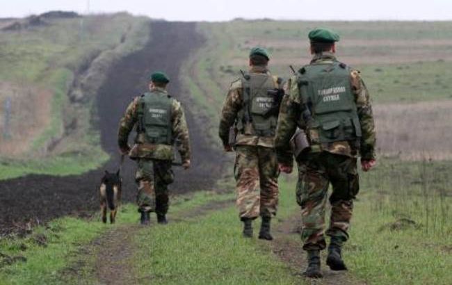 Прикордонники зафіксували 4 безпілотники на кордоні з Кримом