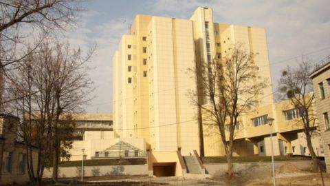 И.о. руководителя НИР сообщил о коррупционных схемах в институте рака и угрозах