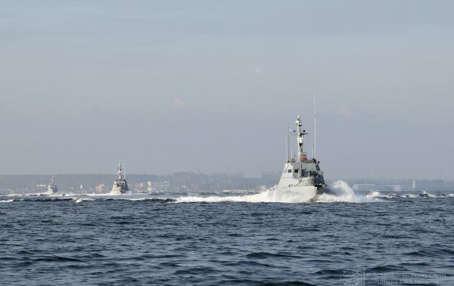 В Азовском море катера ФСБ провоцировали украинские военные корабли