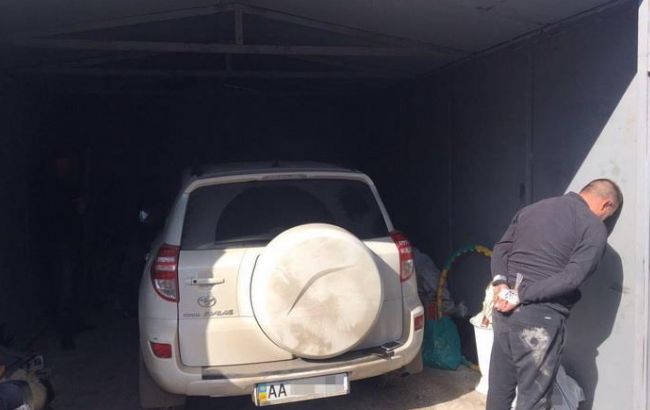 У Харкові затримали банду викрадачів елітних автомобілів