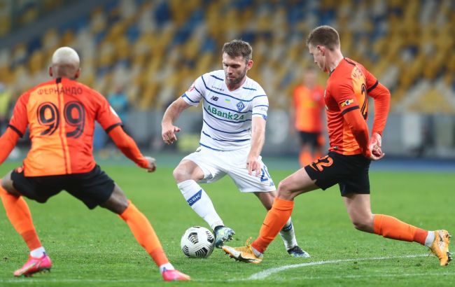 Бронь для игроков и пустые трибуны. Черновик протокола проведения УПЛ появился в сети