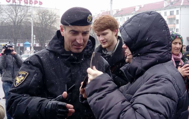 У Мінську затримують активістів, які беруть участь в акціях до Дня Волі
