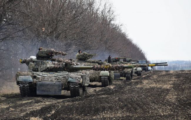Маскировка и наступательный бой: в районе ООС провели учения танкового подразделения