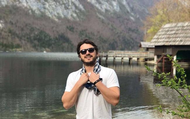 Притула прокатился вниз с горы на экстремальном аттракционе