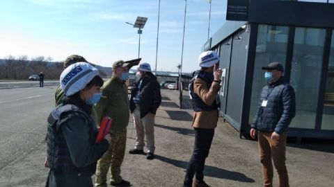 Посол Швеції в Україні відвідав зону ООС