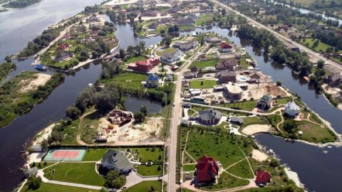 Элитную киевскую Кончу-Заспу закрыли на карантин из-за бешенства