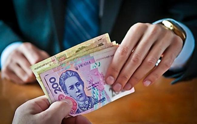 В Ивано-Франковске задержали на взятке старшего инспектора Нацполиции