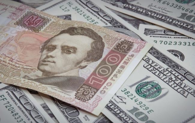 НБУ на 11 декабря укрепил курс гривны до 27,10 грн/доллар