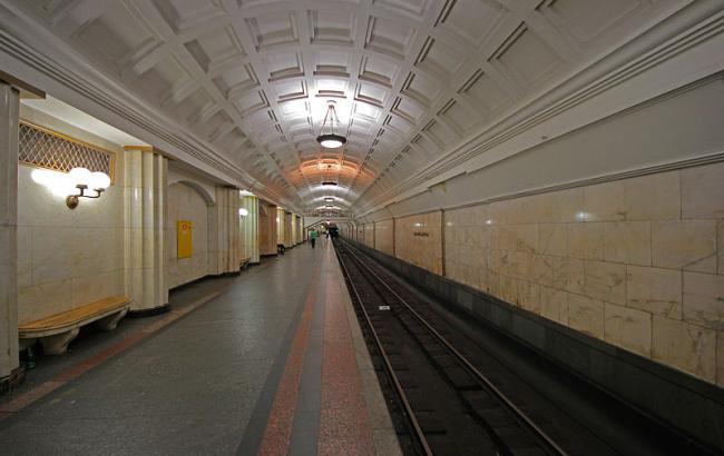 В Киеве "заминировали" две станции метро