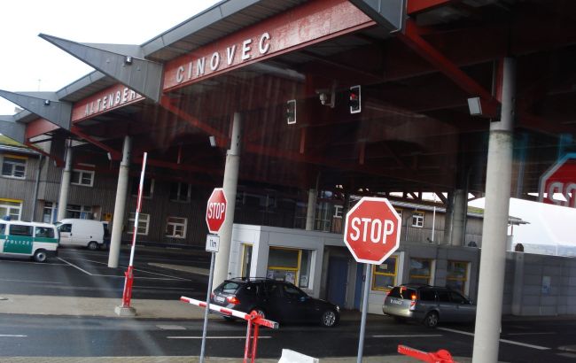 У Чехії назвали умову для пропуску іноземців в країну під час пандемії