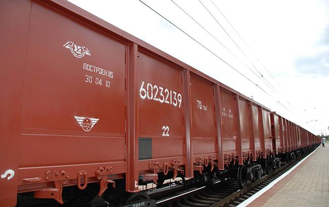 Поліція затримала злочинну групу, яка обікрадала залізничні вантажі в Дніпропетровській області