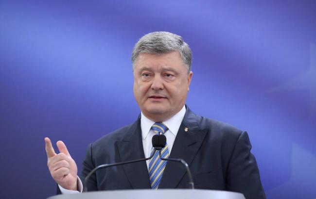 Порошенко подписал закон об усилении ответственности за нелегальную вырубку леса