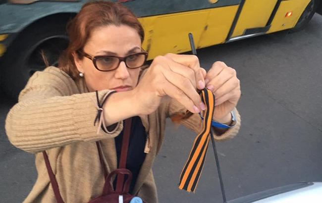 Туристи роз'їжджали по Одесі на авто з георгіївською стрічкою