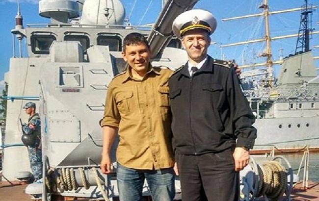 Журналіст показав українського офіцера, якого катували в ФСБ