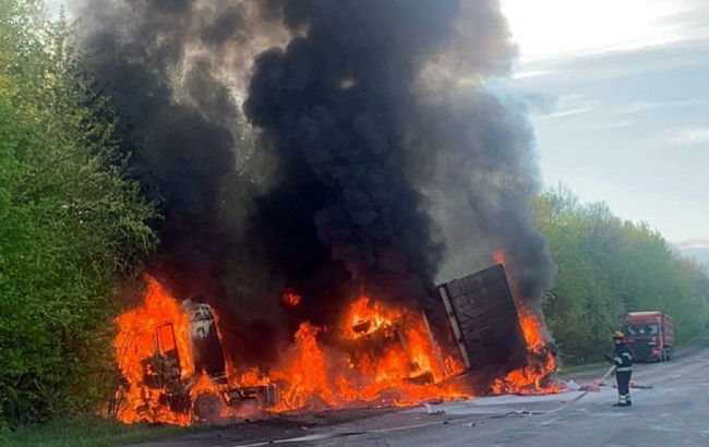 ДТП с четырьмя погибшими в Хмельницкой области: у водителя не было права управлять грузовиком