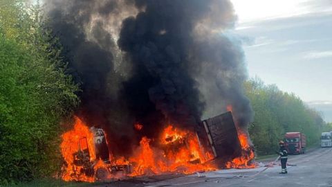 В Хмельницкой области произошло масштабное ДТП на трассе с возгоранием. Четверо погибших