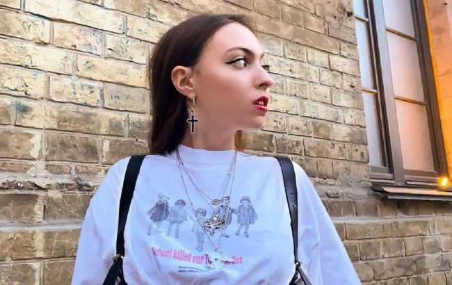 Мама відпочиває: дочка Олі Полякової переспівала відомий хіт