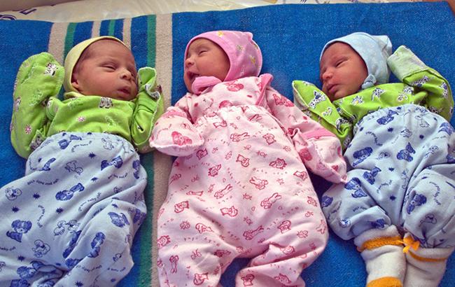 Осийохон і Дьюдонне-Рене: названо найбільш незвичайні імена дітей в Україні