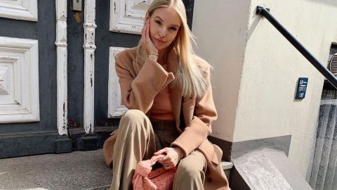 Мотиви 80-х, спідниці-плісе, прилеглий крій: стиліст розповіла, що буде модно восени 2021