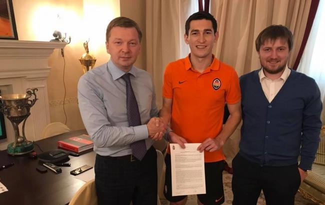 Степаненко підписав новий контракт з "Шахтарем"