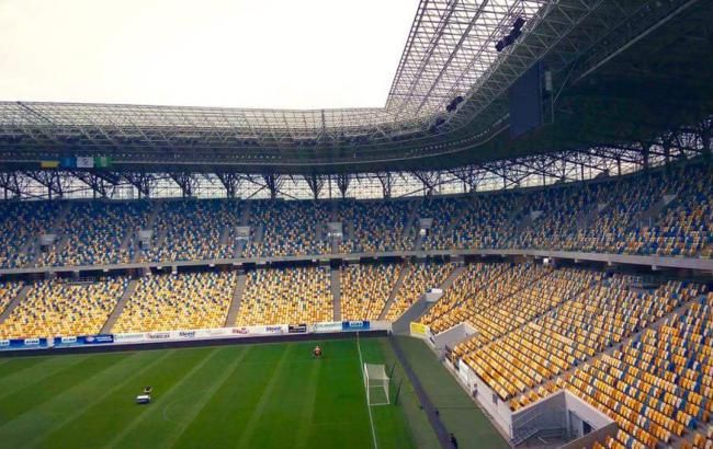 Карантин в Украине: все футбольные матчи пройдут без зрителей