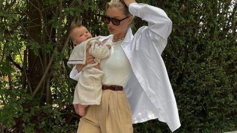 Что устарело, а что тренд: стилист показала, как отличить модную вещь на осень 2021