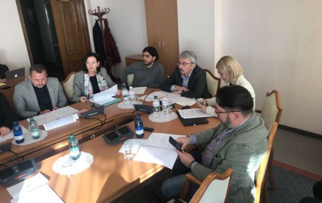 Парламенту рекомендують прийняти закон про звільнення членів Нацради