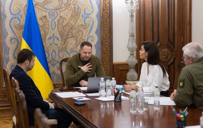 Ермак обсудил с новым президентом Красного Креста доступ к украинским пленным в Еленовке