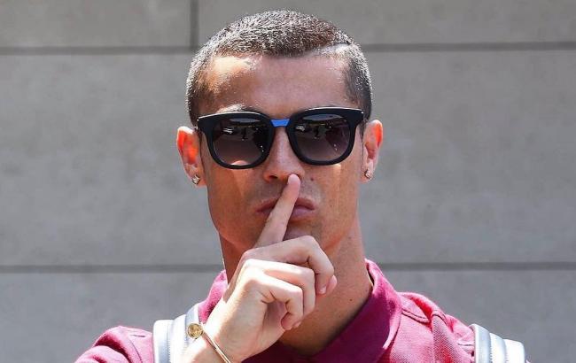 Роналду опроверг информацию о желании покинуть "Реал"