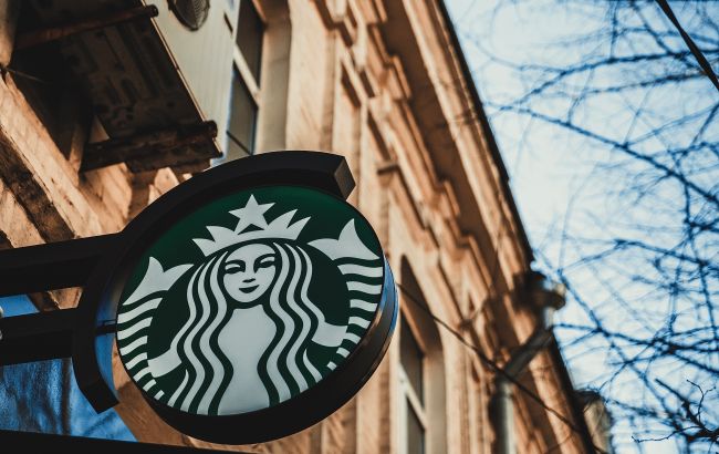 Найбільша у світі мережа кав'ярень Starbucks припиняє роботу в Росії