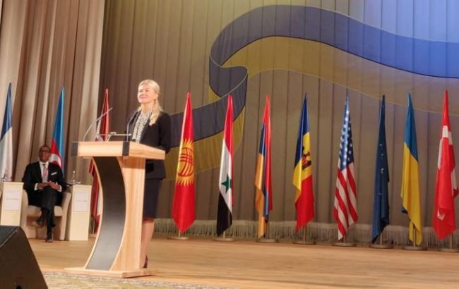 Світлична та Стефанчук відкрили Харківський міжнародний юридичний форум