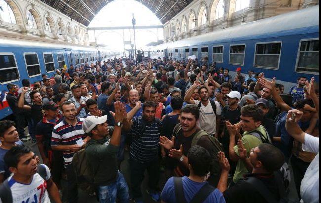 Премьер Турции предлагает создать на территории Сирии три города для беженцев