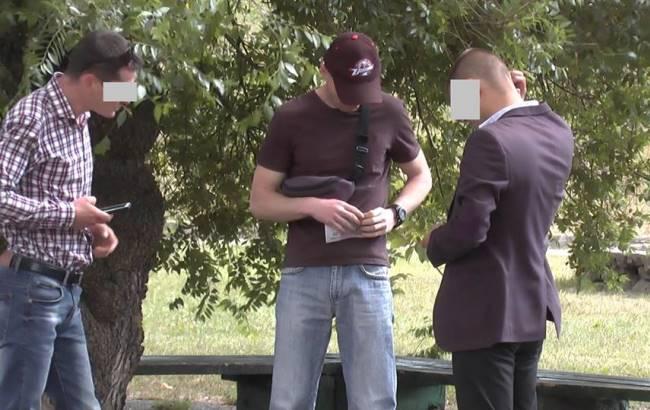 Полицейские из Винницы распространяли наркотики, чтобы задерживать преступников