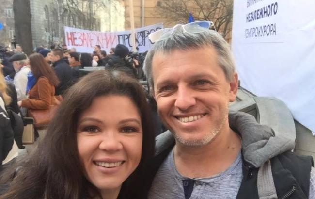 Руслана пришла на митинг за отставку Шокина