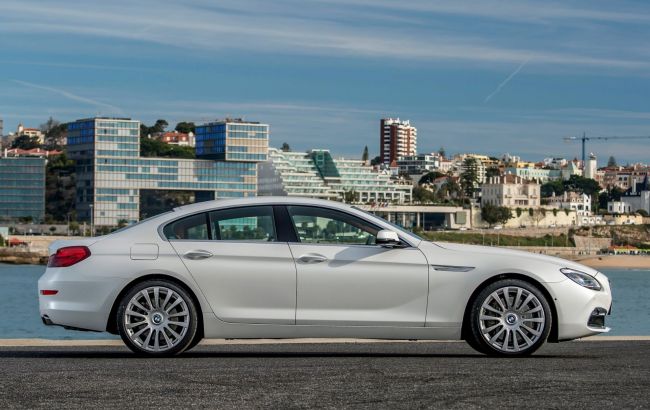 Со спортивными амбициями: ТОП-5 купеобразных седанов с пробегом