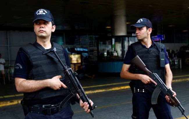 У Туреччині затримали журналістів і представників прокурдської партії