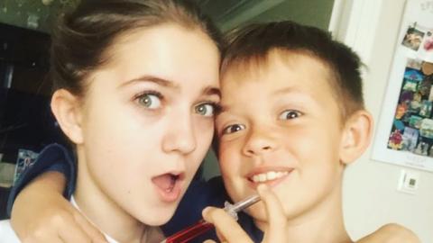 Не перестає дивувати: дочка Потапа виклала в мережу відверті фото