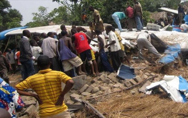 Число загиблих при падінні літака в Конго збільшилось