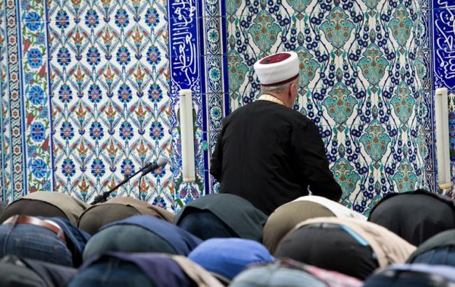 В Германии нескольких турецких имамов подозревают в шпионаже