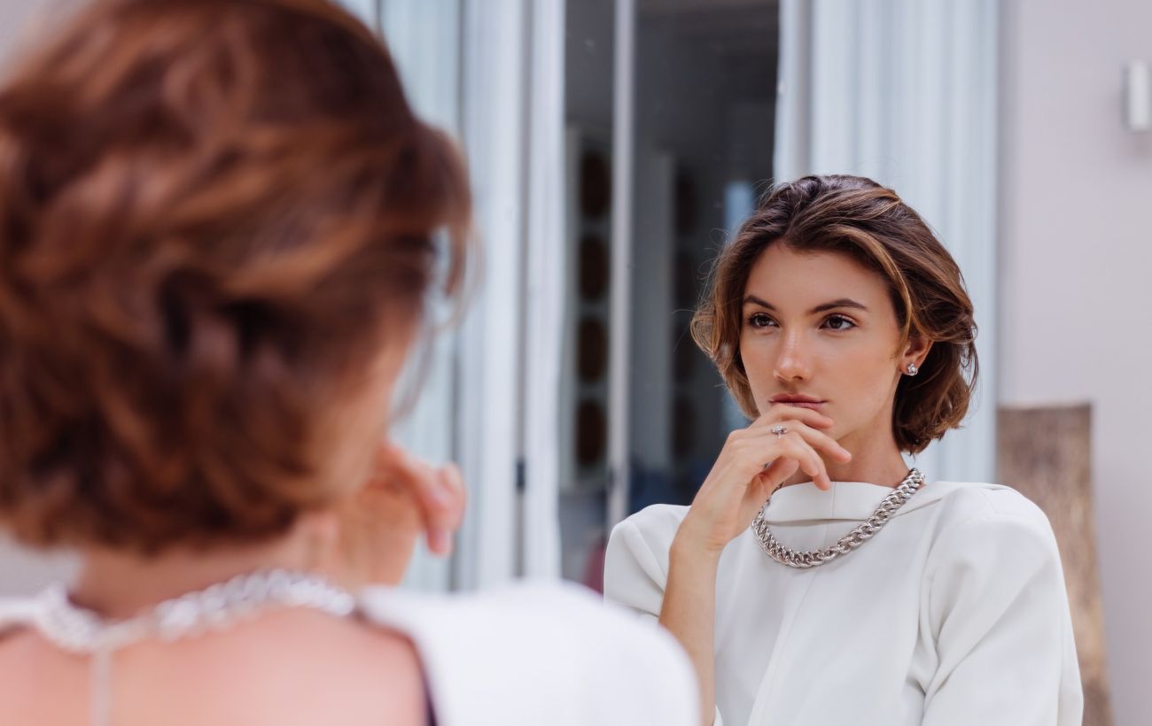 Ніколи не кажіть це перед дзеркалом: слова, які "програмують" невдачу