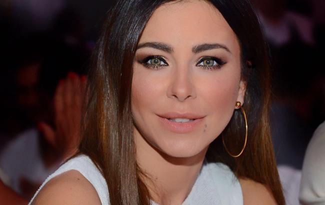 Ані Лорак повеселилася з дочкою на першому ювілеї сина Кіркорова