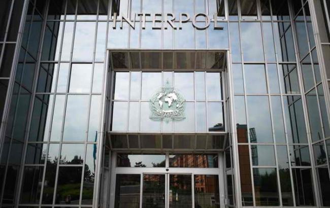 Інтерпол екстрадував зі Словаччини в Україну злочинця, якого розшукували за розбій